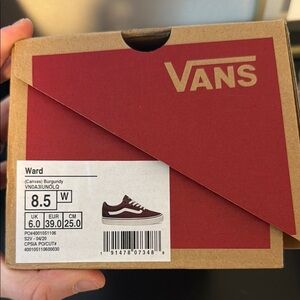 Brand new women’s burgundy vans size 8 1/2